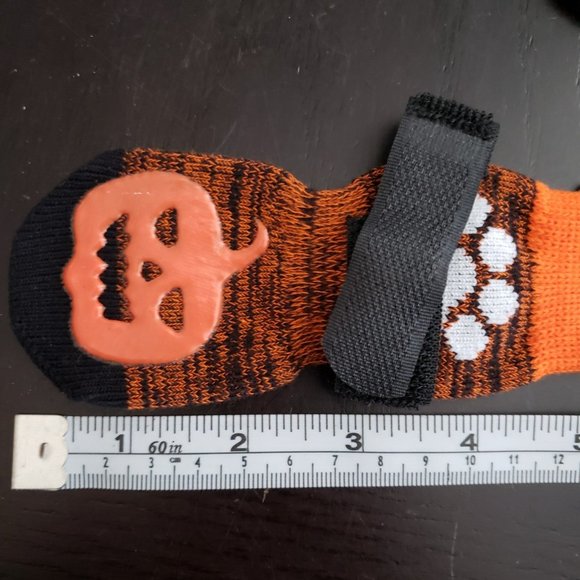 Tiny dog Halloween grip socks - Picture 4 of 7